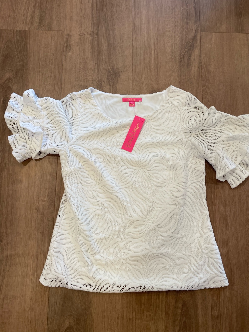 NWT Lilly Pulitzer White Lace Ruffle-Sleeve shirt Sz large